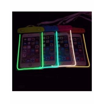 Waterproof Pouch Cellphone Holder Bag Luminous Glow In The Dark Underwater Gadget Case UNIVERSAL Case Fits All (Green) June 2018 - 2 Waterproof pouch cellphone holder Bag Luminous glow in the dark Underwater gadget case UNIVERSAL case Fits all (Green) - 2