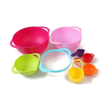 8-Piece Set Cooking And Baking Tool Set (Strainer, Colander, 2Mixing Bowls And 4 Measuring Cups) By Manhattan Homemaker June 2018 - 2 8-Piece Set Cooking and Baking Tool Set (Strainer, Colander, 2Mixing Bowls and 4 Measuring Cups) by Manhattan Homemaker - 2