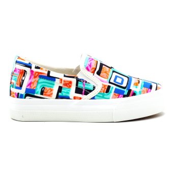New York Sneakers Naomi Platform Shoes 001 June 2018 - 2 New York Sneakers Naomi Platform Shoes 001 - 2