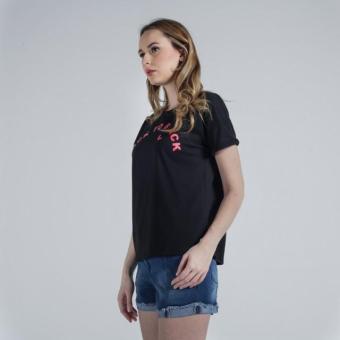 Penshoppe Semi Fit Tee With Graphic Print (Black) June 2018 - 2 Penshoppe Semi Fit Tee With Graphic Print (Black) - 2