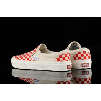 Vans Classic Neutral Slide (spring Amoi Pattern) Red And Whiteshoes - Intl June 2018 - 4 Vans classic neutral slide (spring Amoi pattern) red and whiteshoes - intl - 4
