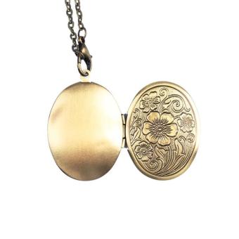High Quality Store New Bronze Flower Pattern Photo Frame LocketPendant (Gold) June 2018 - 4 High Quality Store New Bronze Flower Pattern Photo Frame LocketPendant (Gold) - 4