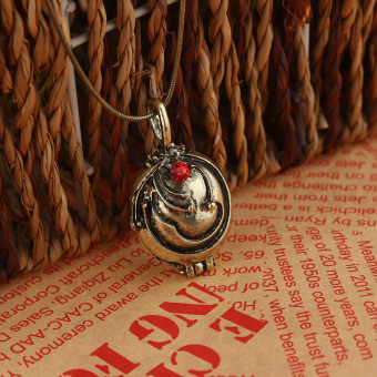 The Vampire Diaries Elenas Vervain Antique Locket Vintage NecklaceCopper June 2018 - 2 The Vampire Diaries Elenas Vervain Antique Locket Vintage NecklaceCopper - 2