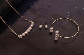 Women Pearl Gold Necklace Earrings Bracelet Wedding Party BridalJewelry Set - Intl June 2018 - 4 Women Pearl Gold Necklace Earrings Bracelet Wedding Party BridalJewelry Set - intl - 4